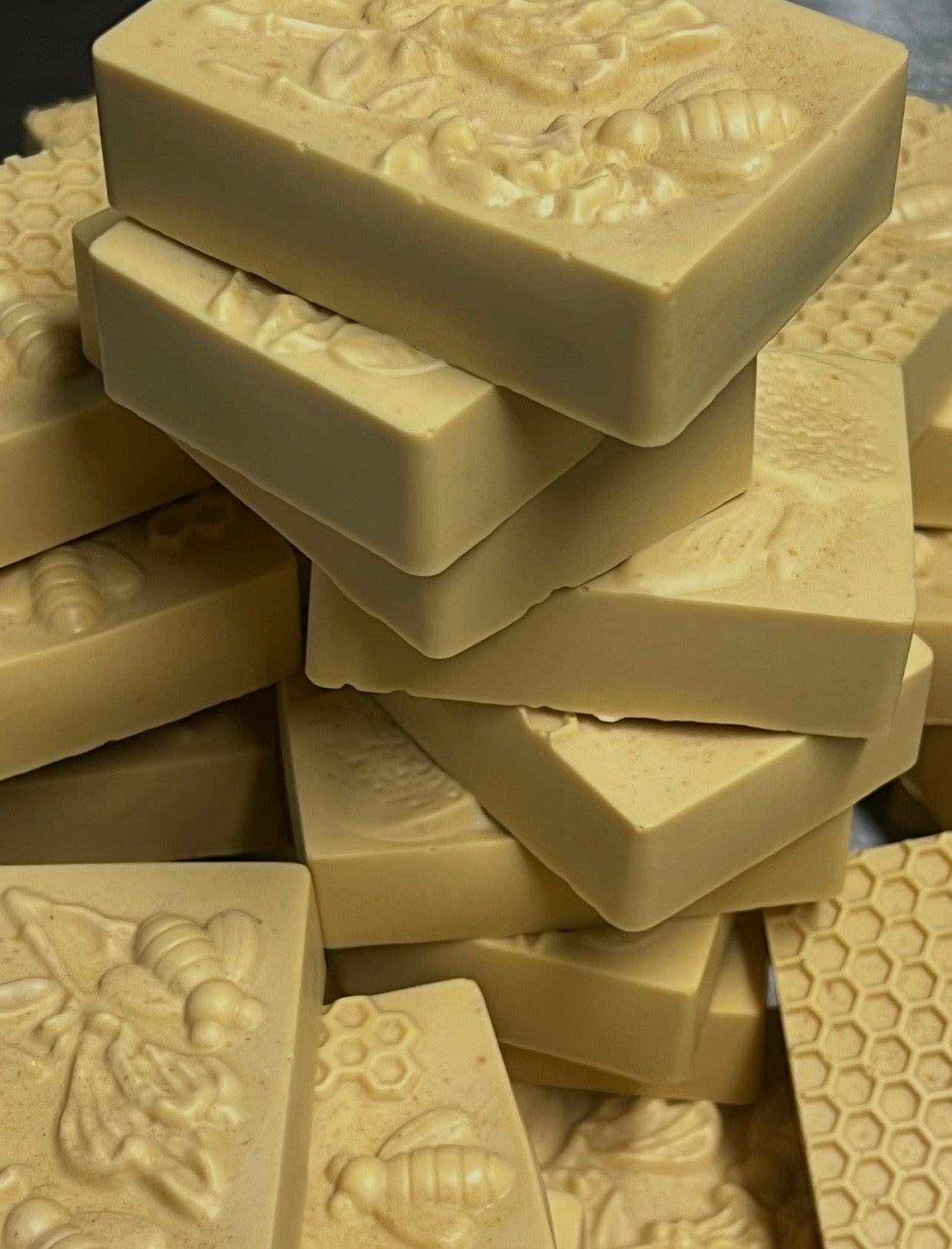 Mercivine Triple Glow Bar  " Papaya - Turmeric - Kojic"